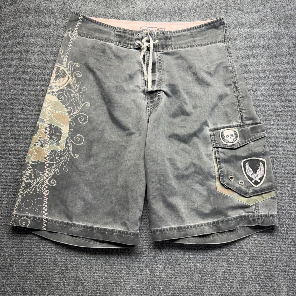 Urban Pipeline Mens Gray Skull Camo Board Shorts Y2K Cargo Swim Trunks Size 34